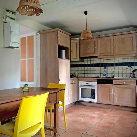 Petite Maison 2 Chambres 4 Personnes Vakantiehuis *